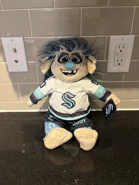 Seattle Kraken Mascot Plush Buoy Weighted Butt NHL Licensed $35